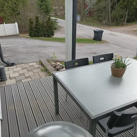 Semidetached House, 15 Min From Airport, Sauna Apartment *