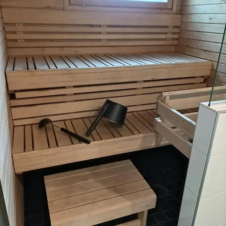 Semidetached House, 15 Min From Airport, Sauna Apartment Vantaa