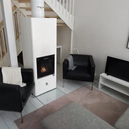 2 Bedroom House In Vantaa, 15 Min From Airport, Sauna * Vantaa