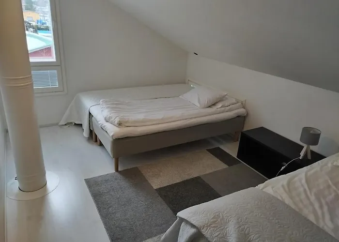 2 Bedroom House In Vantaa, 15 Min From Airport, Sauna Апартаменты