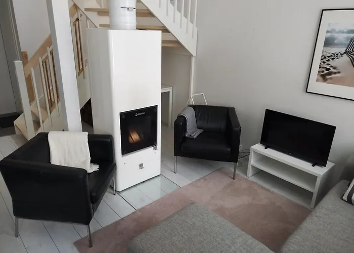 2 Bedroom House In Vantaa, 15 Min From Airport, Sauna * Вантаа