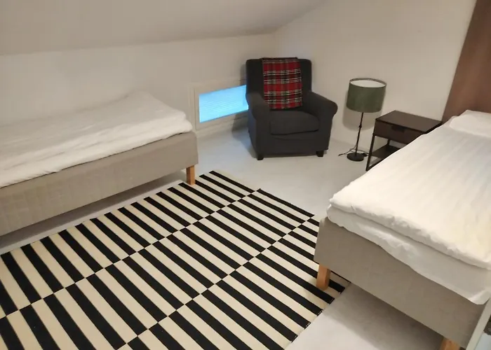 Апартаменты 2 Bedroom House In Vantaa, 15 Min From Airport, Sauna